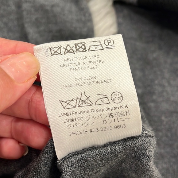 Givenchy Star Wool Grey Sweater - Picture 14 of 16